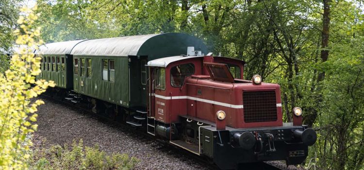 Wie sich die Ostertalbahn vom ICE unterscheidet Wie sich die Ostertalbahn vom ICE unterscheidet